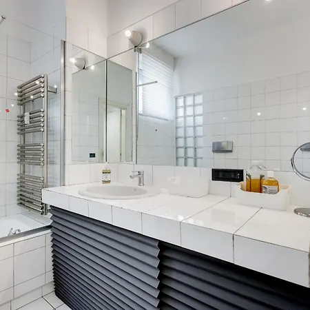 New Flat Beethoven רומא