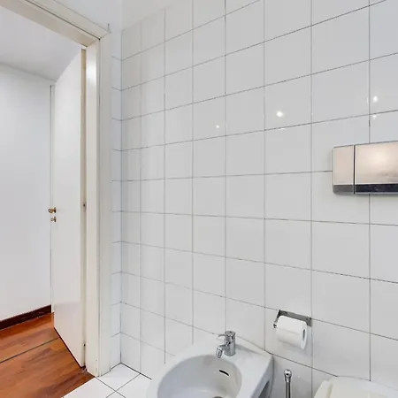 New Flat Beethoven * Roma