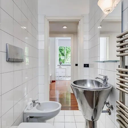 New Flat Beethoven * Roma