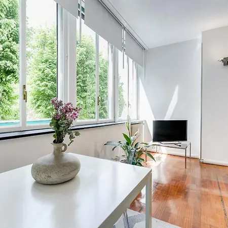 New Flat Beethoven * Roma